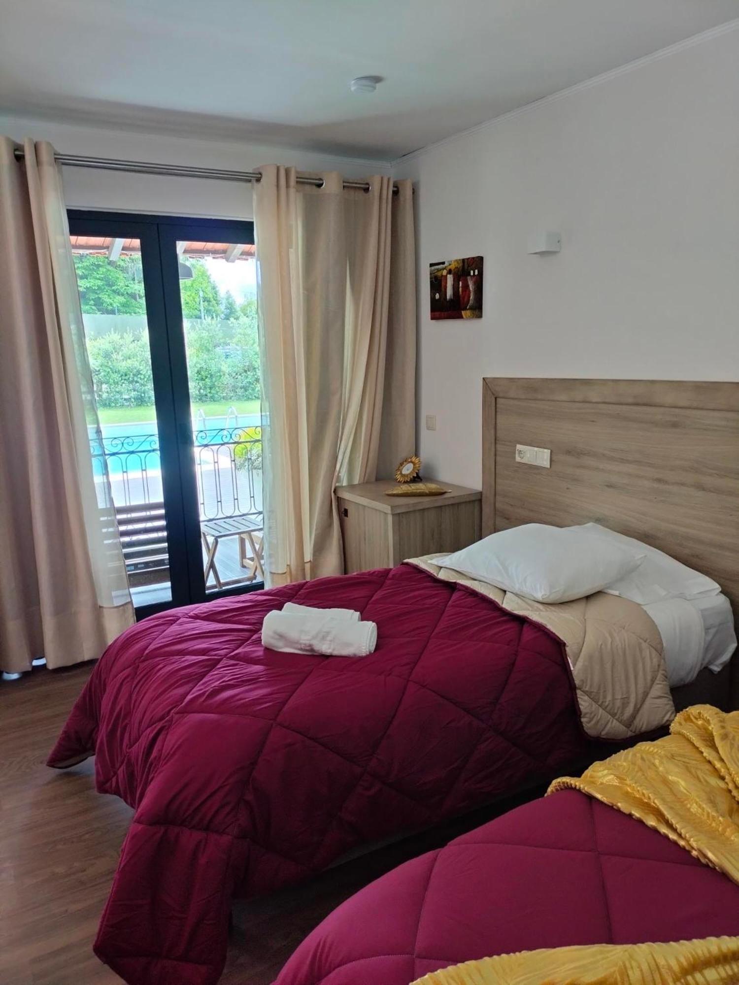 Gasthaus Quinta Padre Lobo Santa Maria da Feira Zimmer foto
